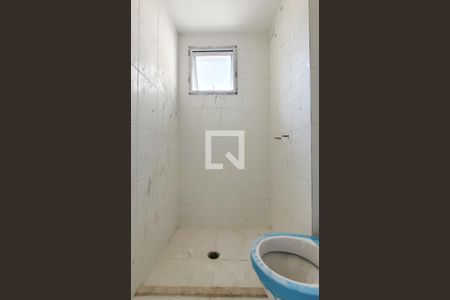 Apartamento à venda com 57m², 2 quartos e 1 vaga Apartamento à venda com 57m², 2 quartos e 1 vagaBanheiro