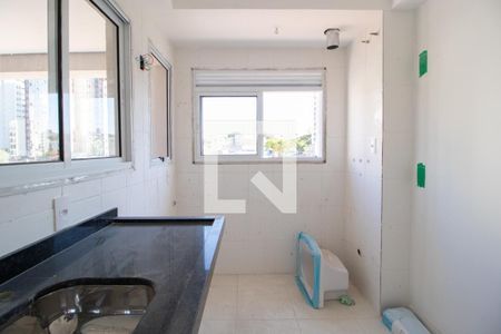 Apartamento à venda com 57m², 2 quartos e 1 vaga Apartamento à venda com 57m², 2 quartos e 1 vagaCozinha e Área de Serviço
