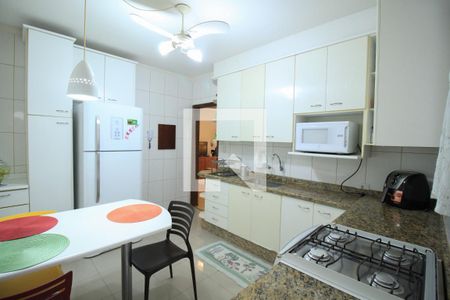 Apartamento à venda com 70m², 2 quartos e 1 vaga Apartamento à venda com 70m², 2 quartos e 1 vagaCozinha