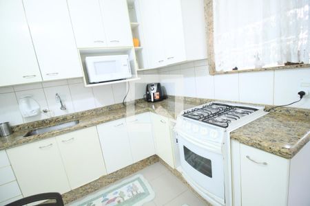 Apartamento à venda com 70m², 2 quartos e 1 vaga Apartamento à venda com 70m², 2 quartos e 1 vagaCozinha