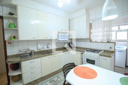 Apartamento à venda com 70m², 2 quartos e 1 vaga Apartamento à venda com 70m², 2 quartos e 1 vagaCozinha