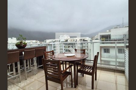 Apartamento à venda com 143m², 3 quartos e 2 vagasÁrea externa