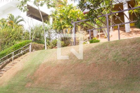 Casa de condomínio à venda com 700m², 4 quartos e 5 vagas Casa de condomínio à venda com 700m², 4 quartos e 5 vagasQuintal