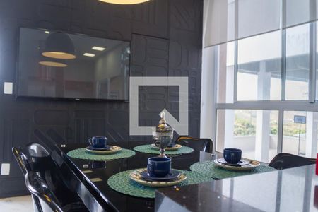 Casa de condomínio à venda com 700m², 4 quartos e 5 vagas Casa de condomínio à venda com 700m², 4 quartos e 5 vagascozinha