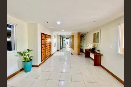 Apartamento à venda com 60m², 2 quartos e 1 vaga Apartamento à venda com 60m², 2 quartos e 1 vagaHall de entrada