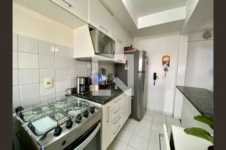 Apartamento à venda com 60m², 2 quartos e 1 vaga Apartamento à venda com 60m², 2 quartos e 1 vagaCozinha e Área de Serviço