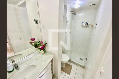 Apartamento à venda com 60m², 2 quartos e 1 vaga Apartamento à venda com 60m², 2 quartos e 1 vagaBanheiro