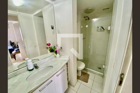 Apartamento à venda com 60m², 2 quartos e 1 vaga Apartamento à venda com 60m², 2 quartos e 1 vagaBanheiro