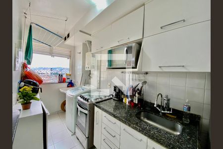 Apartamento à venda com 60m², 2 quartos e 1 vaga Apartamento à venda com 60m², 2 quartos e 1 vagaCozinha e Área de Serviço