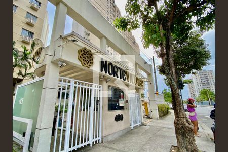 Apartamento à venda com 60m², 2 quartos e 1 vaga Apartamento à venda com 60m², 2 quartos e 1 vagaFachada