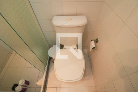 Apartamento à venda com 62m², 3 quartos e 2 vagasBanheiro Social