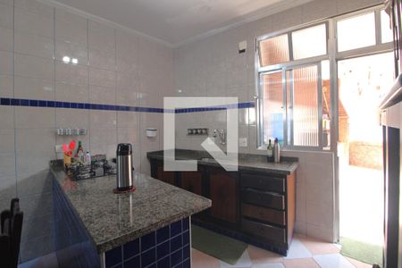 Casa à venda com 268m², 5 quartos e 3 vagasCozinha