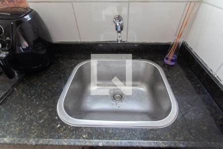 Apartamento à venda com 48m², 2 quartos e 1 vaga Apartamento à venda com 48m², 2 quartos e 1 vagaCozinha e Área de Serviço