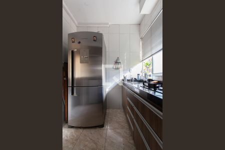 Apartamento à venda com 48m², 2 quartos e 1 vaga Apartamento à venda com 48m², 2 quartos e 1 vagaCozinha e Área de Serviço