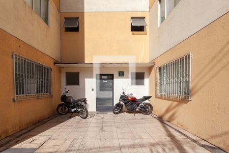 Apartamento à venda com 48m², 2 quartos e 1 vaga Apartamento à venda com 48m², 2 quartos e 1 vagaEntrada