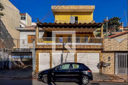 Casa para alugar com 100m², 2 quartos e 1 vaga Casa para alugar com 100m², 2 quartos e 1 vagaFachada
