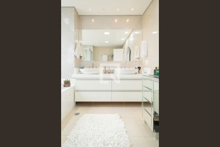 Apartamento à venda com 242m², 3 quartos e 3 vagasBanheiro - Suíte 3