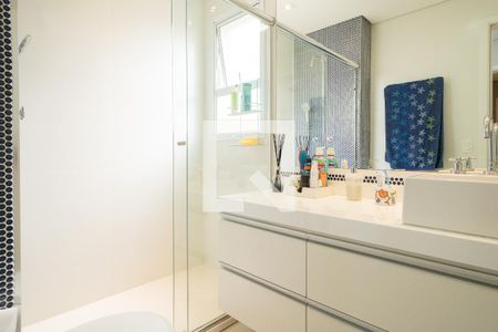 Apartamento à venda com 242m², 3 quartos e 3 vagasBanheiro - Suíte 2