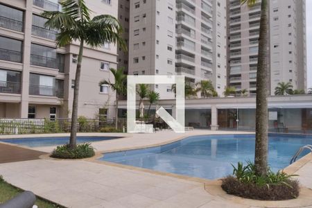 Apartamento à venda com 242m², 3 quartos e 3 vagasÁrea comum - Piscina