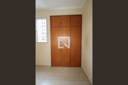 Apartamento à venda com 81m², 3 quartos e 2 vagas Apartamento à venda com 81m², 3 quartos e 2 vagasQuarto 1