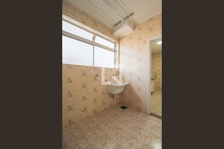 Apartamento à venda com 81m², 3 quartos e 2 vagas Apartamento à venda com 81m², 3 quartos e 2 vagasÁrea de Serviço