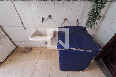 Casa à venda com 720m², 3 quartos e 5 vagas Casa à venda com 720m², 3 quartos e 5 vagasÁrea de Serviço