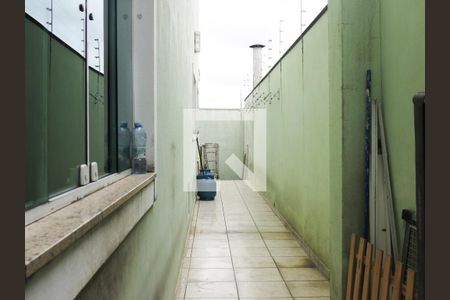 Casa à venda com 170m², 3 quartos e 3 vagasCorredor Externo