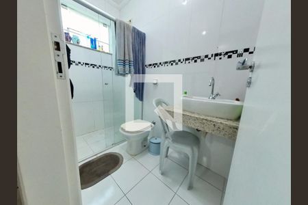 Casa à venda com 170m², 3 quartos e 3 vagas Casa à venda com 170m², 3 quartos e 3 vagasBanheiro Quarto 2