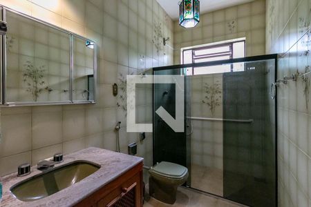 Casa à venda com 386m², 8 quartos e 2 vagasBanheiro 2