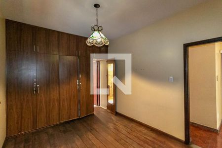 Casa à venda com 386m², 8 quartos e 2 vagasQuarto 6