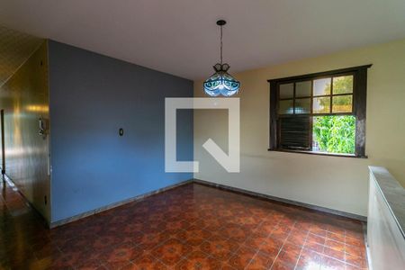 Casa à venda com 386m², 8 quartos e 2 vagasQuarto 4