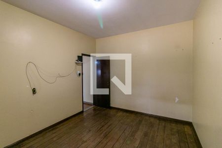 Casa à venda com 386m², 8 quartos e 2 vagasQuarto 7