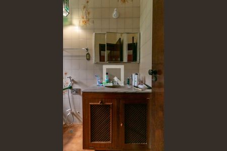 Casa à venda com 386m², 8 quartos e 2 vagasBanheiro