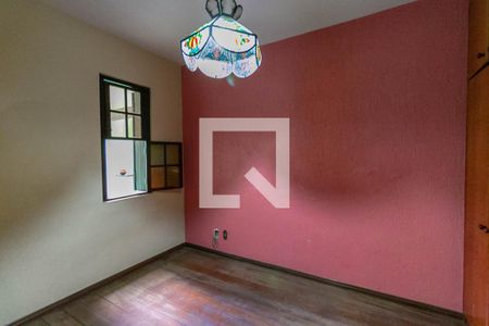 Casa à venda com 386m², 8 quartos e 2 vagasQuarto 3