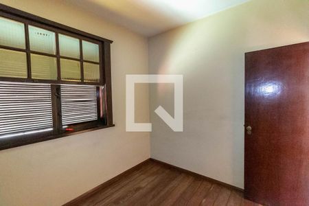 Casa à venda com 386m², 8 quartos e 2 vagasQuarto 9