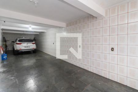 Casa à venda com 210m², 3 quartos e 3 vagas Casa à venda com 210m², 3 quartos e 3 vagasGaragem
