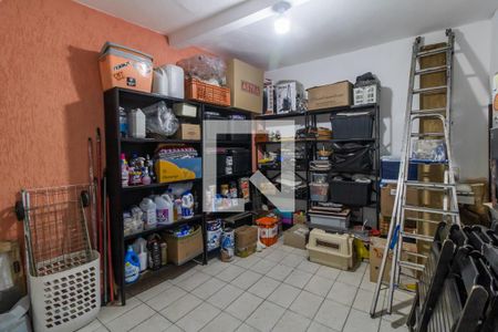 Casa à venda com 210m², 3 quartos e 3 vagas Casa à venda com 210m², 3 quartos e 3 vagasDispensa