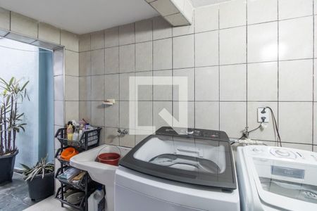 Casa à venda com 210m², 3 quartos e 3 vagas Casa à venda com 210m², 3 quartos e 3 vagasÁrea de Serviço