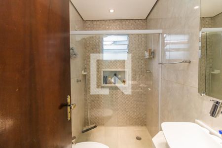 Casa à venda com 210m², 3 quartos e 3 vagas Casa à venda com 210m², 3 quartos e 3 vagasBanheiro Social