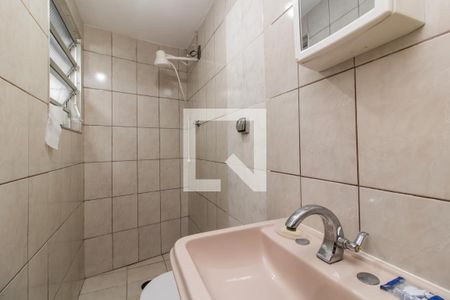 Casa à venda com 210m², 3 quartos e 3 vagas Casa à venda com 210m², 3 quartos e 3 vagasBanheiro de Serviço