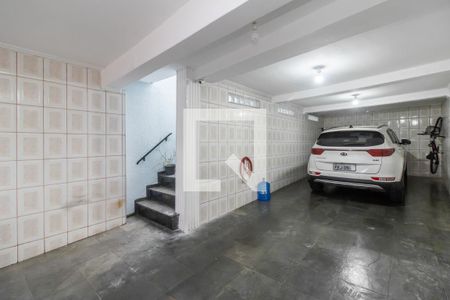 Casa à venda com 210m², 3 quartos e 3 vagas Casa à venda com 210m², 3 quartos e 3 vagasGaragem