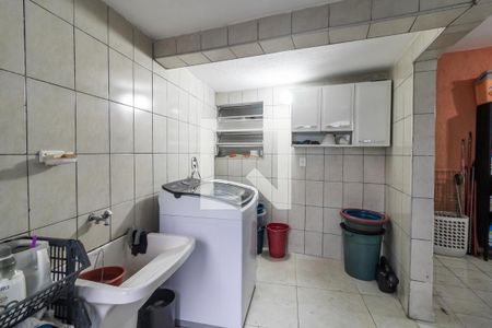 Casa à venda com 210m², 3 quartos e 3 vagas Casa à venda com 210m², 3 quartos e 3 vagasÁrea de Serviço