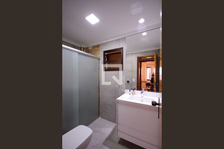 Apartamento à venda com 113m², 3 quartos e 3 vagas Apartamento à venda com 113m², 3 quartos e 3 vagasBanheiro Social