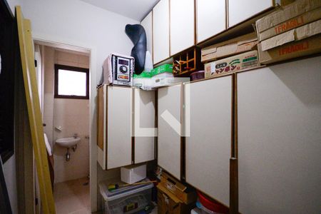 Apartamento à venda com 113m², 3 quartos e 3 vagas Apartamento à venda com 113m², 3 quartos e 3 vagasÁrea de Serviço - Quarto