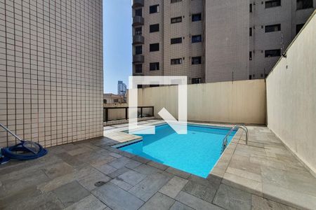 Apartamento à venda com 113m², 3 quartos e 3 vagas Apartamento à venda com 113m², 3 quartos e 3 vagasÁrea comum - Piscina