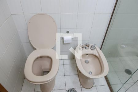 Apartamento à venda com 139m², 4 quartos e 2 vagas Apartamento à venda com 139m², 4 quartos e 2 vagasBanheiro Social