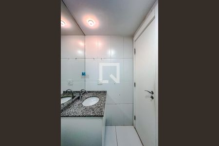 Apartamento à venda com 72m², 2 quartos e 1 vagaBanheiro da Suíte