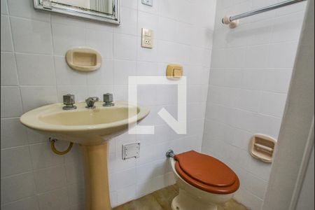 Casa à venda com 194m², 4 quartos e 2 vagasBanheiro da Suíte 2