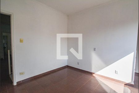 Casa à venda com 194m², 4 quartos e 2 vagasSuíte 1