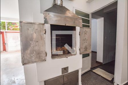 Casa à venda com 194m², 4 quartos e 2 vagasChurrasqueira